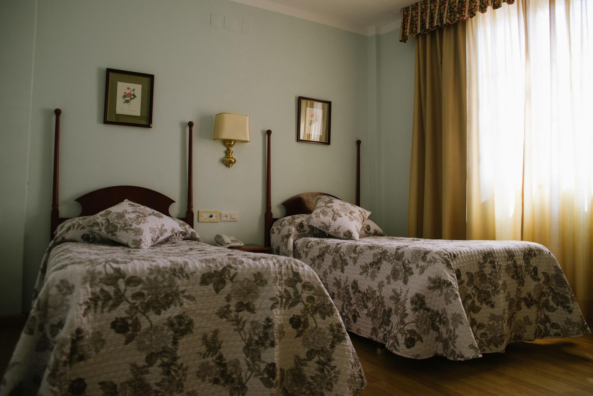 Hotel Sierra De Aracena Ngoại thất bức ảnh