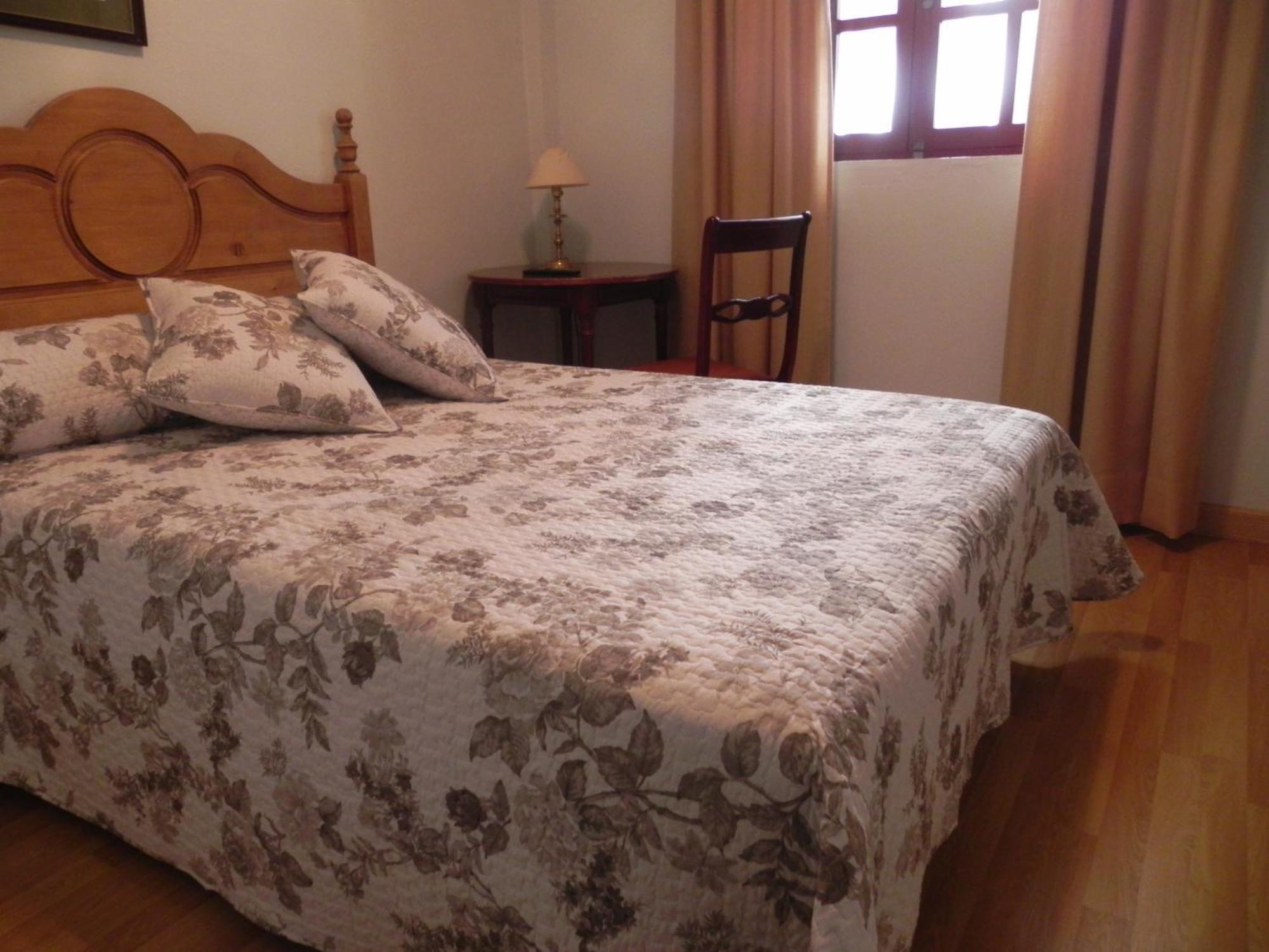 Hotel Sierra De Aracena Phòng bức ảnh