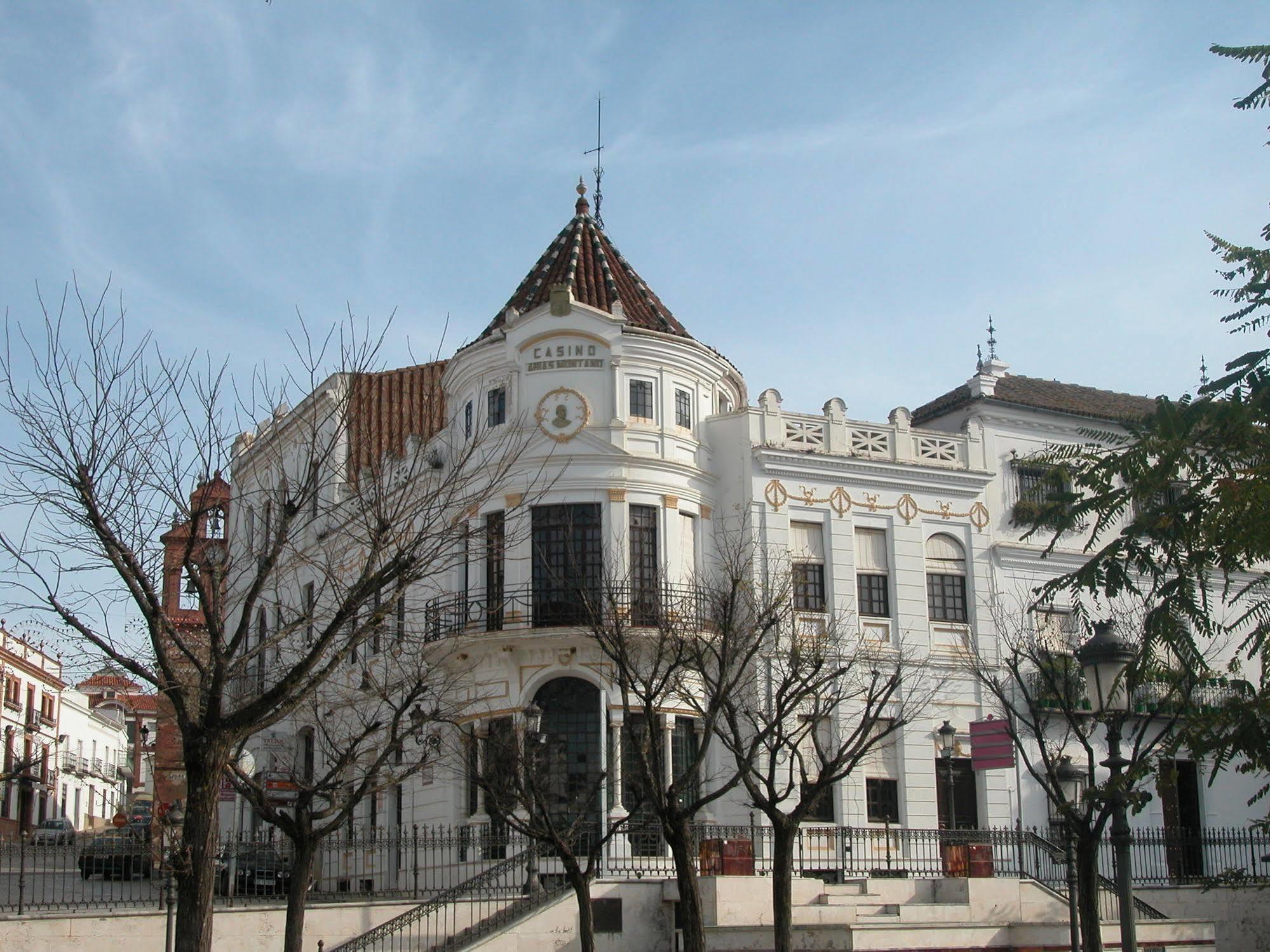 Hotel Sierra De Aracena Ngoại thất bức ảnh