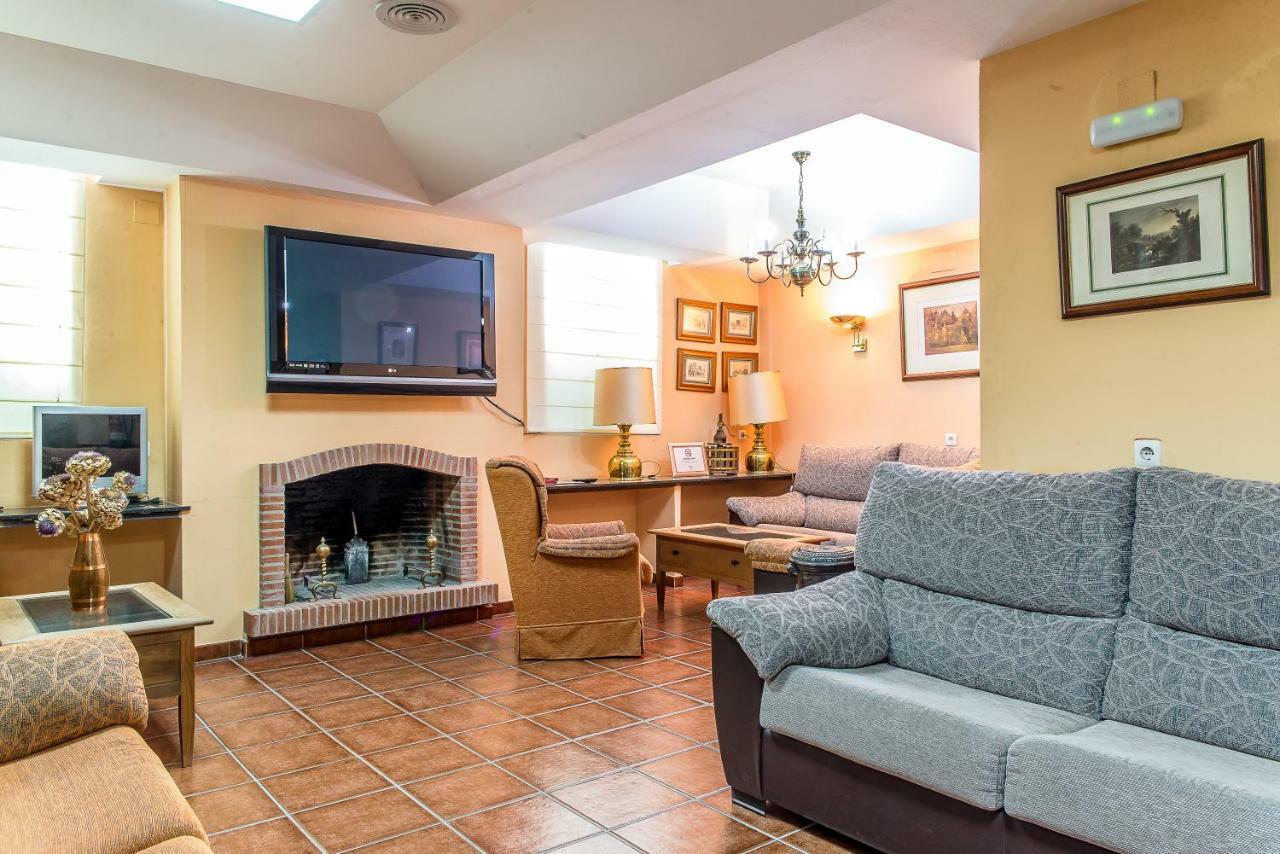 Hotel Sierra De Aracena Ngoại thất bức ảnh